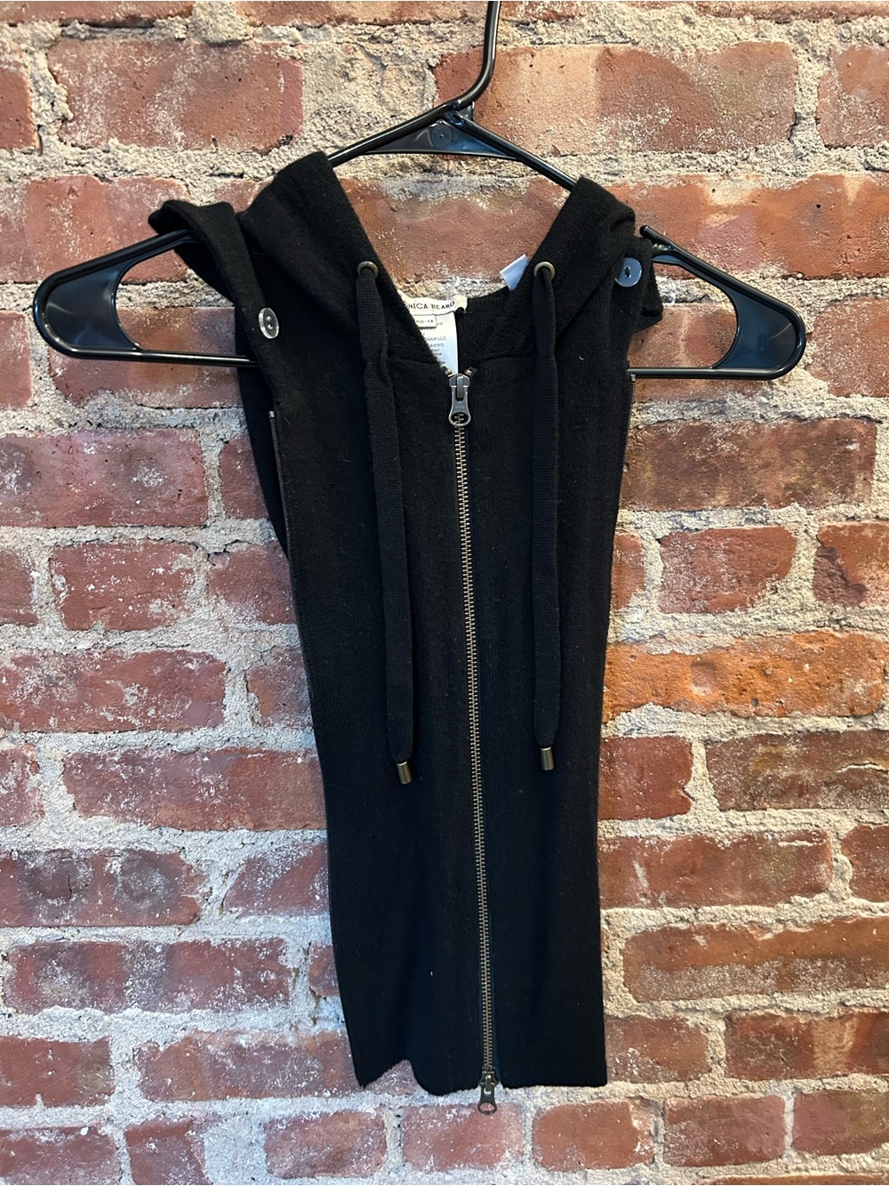 Black Cashmere Zip-Front Hooded dickie by